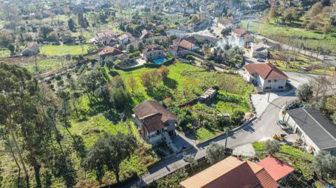 Terreno com 1.900 m² em Paradança, Mondim de Basto
