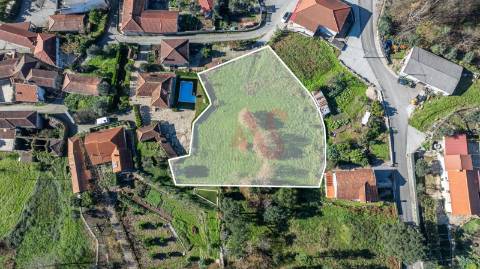 Terreno com 1.900 m² em Paradança, Mondim de Basto