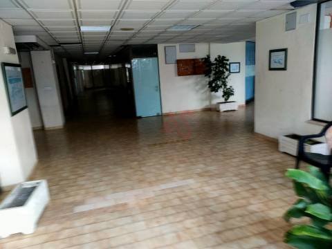 Loja de 24,40 m² no Edifício Varandas do Mar em Albufeira