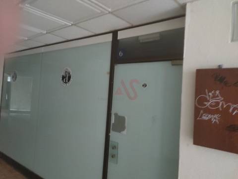 Loja de 29,65 m² no Edifício Varandas do Mar em Albufeira