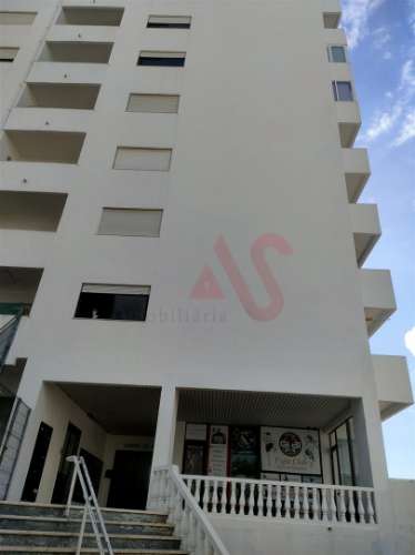 Loja de 35 m² no Edifício Varandas do Mar em Albufeira