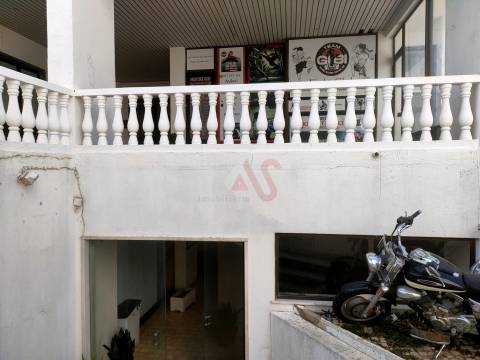 Loja de 56,90 m² no Edifício Varandas do Mar em Albufeira