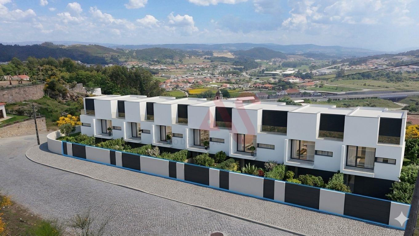 Terreno para construção com 3.850 m2 em Figueiras e Covas, Lousada