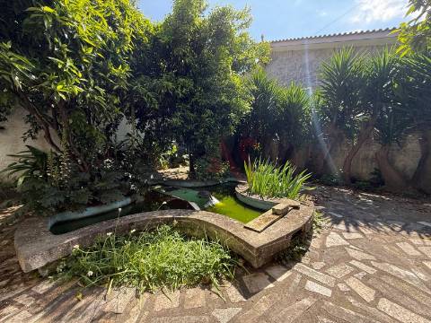 Moradia T6 com piscina em Lordelo, Guimarães