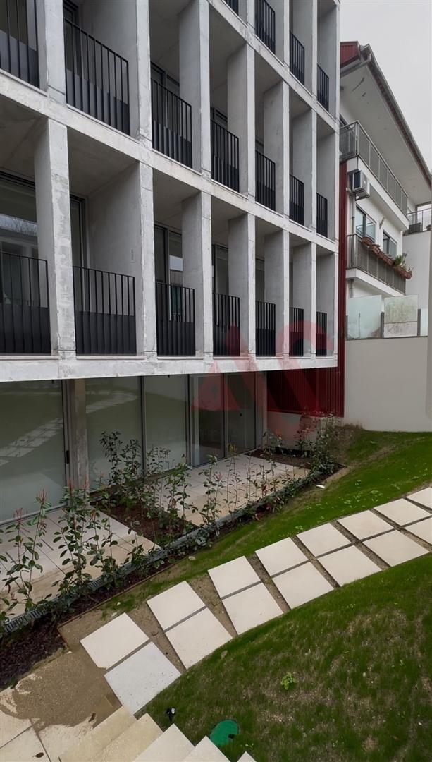 Apartamento T0+1 moderno na Sé, Braga