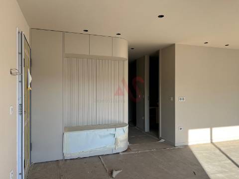 Apartamento T3+Box no Centro de Paços de Ferreira