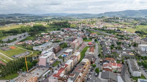 Apartamento T1 no Centro de Felgueiras com Arrecadação &#124; 4.º Andar com Elevador