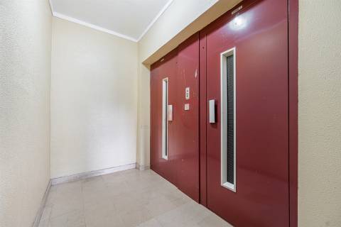 Apartamento T1 no Centro de Felgueiras com Arrecadação &#124; 4.º Andar com Elevador