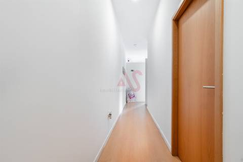 Trespasse de Gabinete de Estética com 59,40 m² no Centro de Vizela