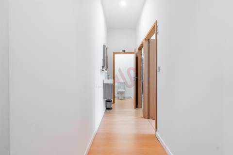 Trespasse de Gabinete de Estética com 59,40 m² no Centro de Vizela