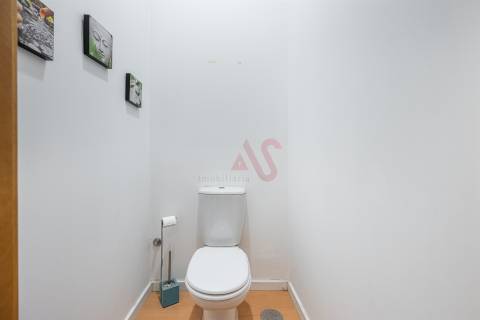 Trespasse de Gabinete de Estética com 59,40 m² no Centro de Vizela