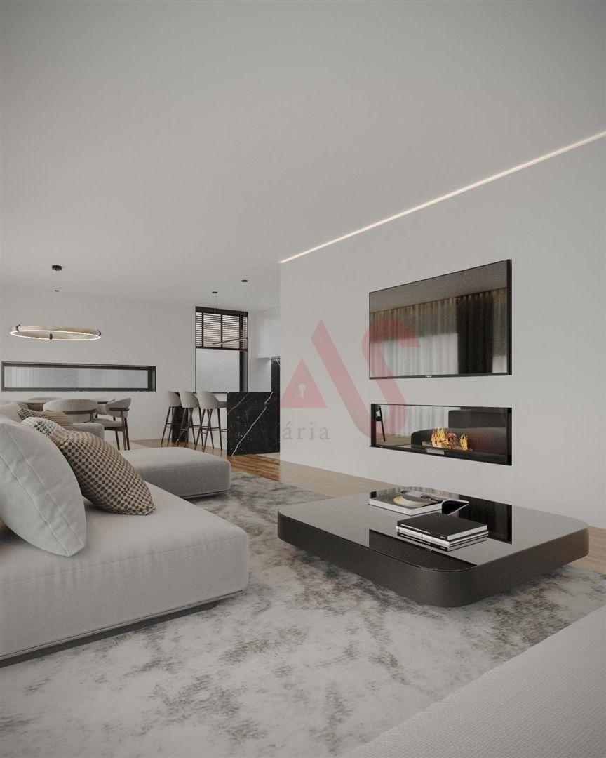 Moradia T3 de LUXO, com Suiite, jardim, Garagem para 2 carros em construção em Santa Eulália, Vizela