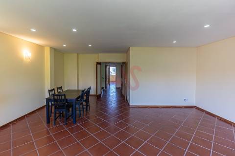 Apartamento T4 Duplex | Próximo das Faculdades | com 4 Quartos ( 1 Suite ),  A/C , Paranhos, Porto