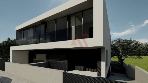 Terreno com 360m² e Projeto Aprovado em Vilela, Paredes