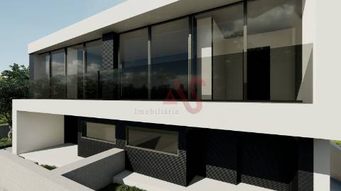 Terreno com 360m² e Projeto Aprovado em Vilela, Paredes