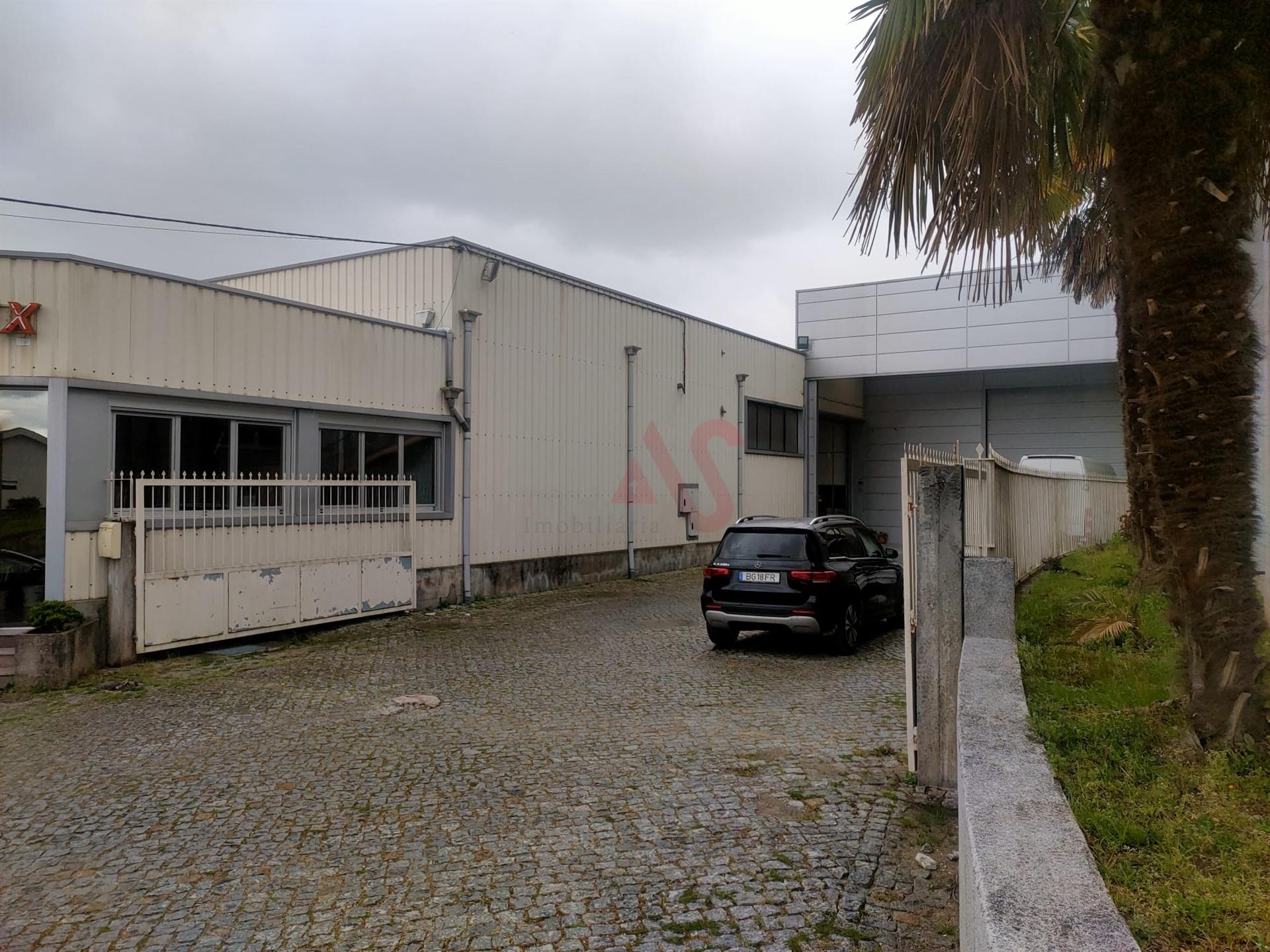 Armazém Industrial com 3.253 m² em Santa Eulália, Vizela