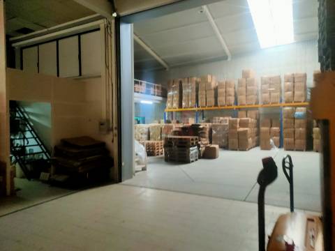 Armazém Industrial com 3.253 m² em Santa Eulália, Vizela