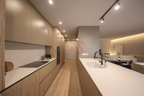 Apartamento T3 Novo no Empreedimento Vess Living na Costa em Guimarães