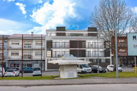 Apartamento T2 Recuado no Edifício SPLENDOR – Felgueiras