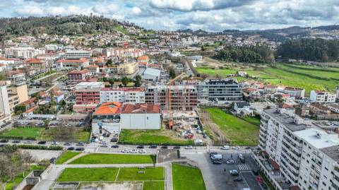 Loja Comercial com 100.20 m² no Empreendimento Vila Mauri – Felgueiras