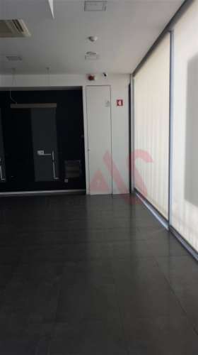 Loja para Arrendamento com 112,85 m² – Braga (São Vicente)