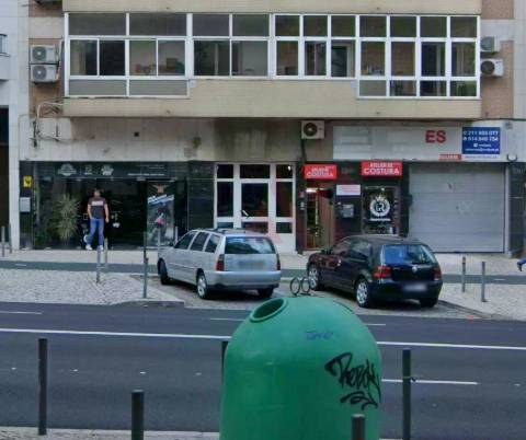 Loja Comercial com 100 m² na Avenida do Brasil, Lisboa