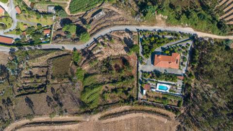 Terreno Rústico com 3.250 m² com Projeto Aprovado em Idães, Felgueiras