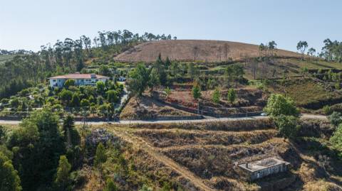 Terreno Rústico com 3.250 m² com Projeto Aprovado em Idães, Felgueiras