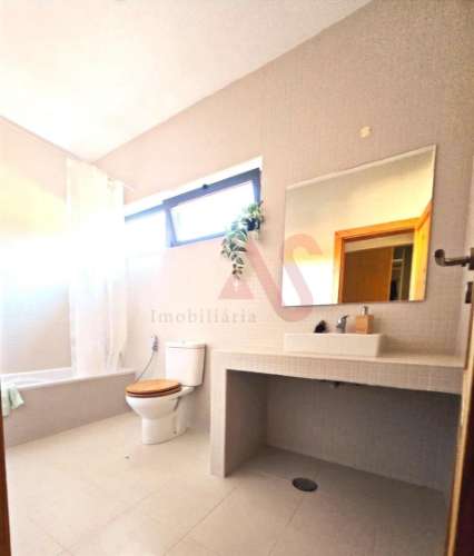 Moradia T5 com Vista Panorâmica sobre o Mar e a Serra – Entre Caldas de Monchique e Monchique