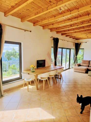 Moradia T5 com Vista Panorâmica sobre o Mar e a Serra – Entre Caldas de Monchique e Monchique