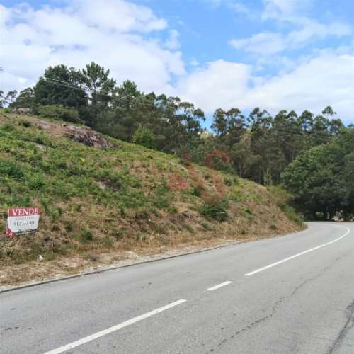 Terreno Rústico Urbanizável com 3.834 m² em Silvares (S. Martinho), Fafe