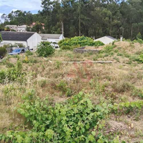 Terreno Rústico Urbanizável com 3.834 m² em Silvares (S. Martinho), Fafe