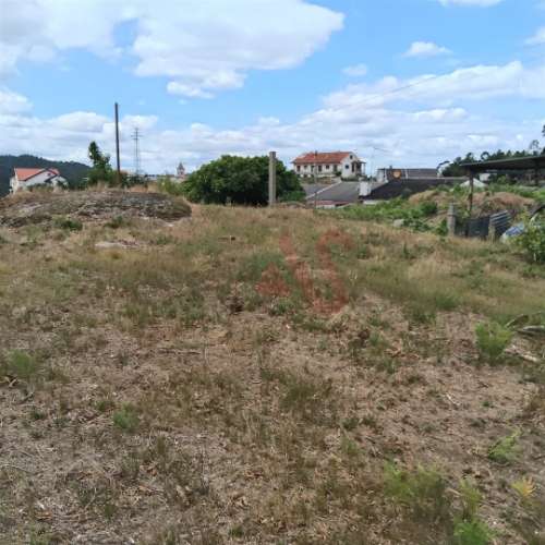 Terreno Rústico Urbanizável com 3.834 m² em Silvares (S. Martinho), Fafe