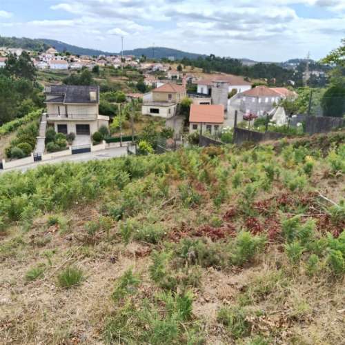 Terreno Rústico Urbanizável com 3.834 m² em Silvares (S. Martinho), Fafe