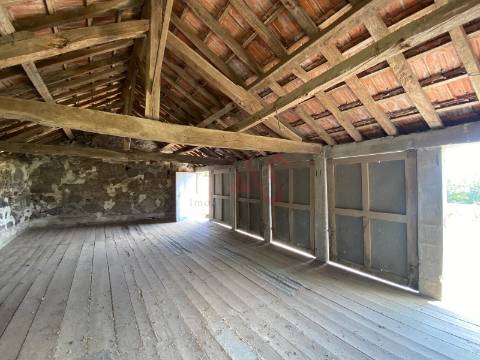 Quintinha com 26.155 m²  em Silvares Lousada