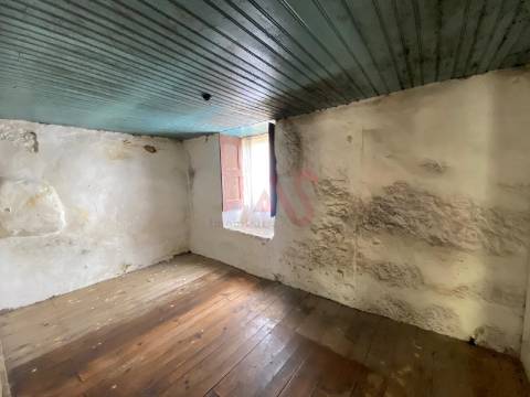 Quinta com 28.721,36 m² em Silvares, Lousada