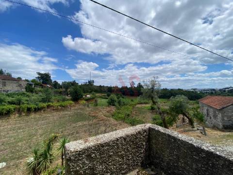 Quinta com 28.721,36 m² em Silvares, Lousada