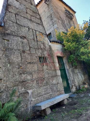 Quinta Histórica do século XIX com 8,4 ha em Roriz – Santo Tirso