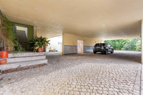 Quinta da Azenha – Encanto Rural em Lustosa, Lousada