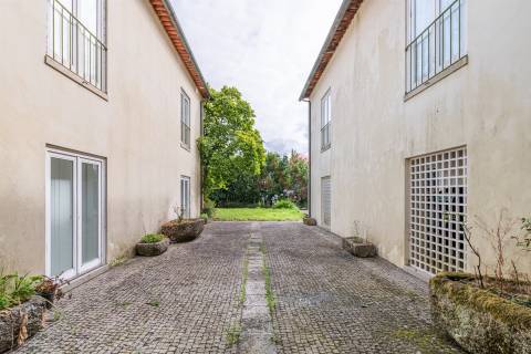 Quinta da Azenha – Encanto Rural em Lustosa, Lousada