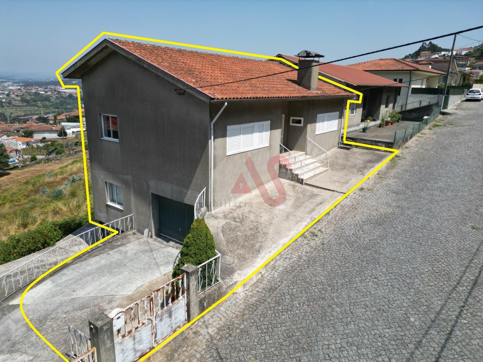 Moradia Geminada T3 Venda em Rebordões,Santo Tirso