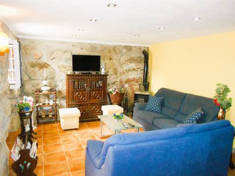 Quinta com Piscina - T4, em Marco de Canaveses