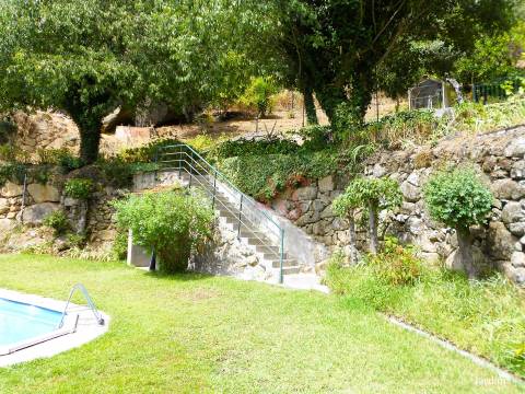 Quinta com Piscina - T4, em Marco de Canaveses