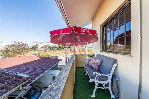 Moradia T4 com potencial para reconversão em 3 frações &#124; Freamunde &#124; 454 m² de construção