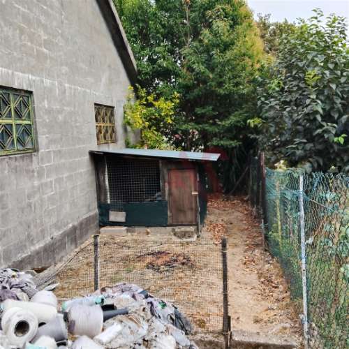 Prédio com 210 m2 em Regadas, Fafe