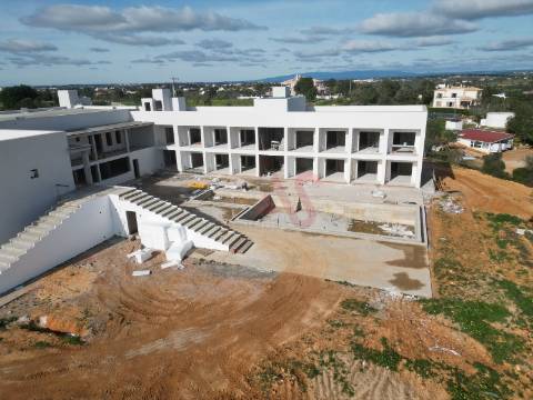 Quinta Ilha da Madeira, com Hotel Rural na Guia em Albufeira