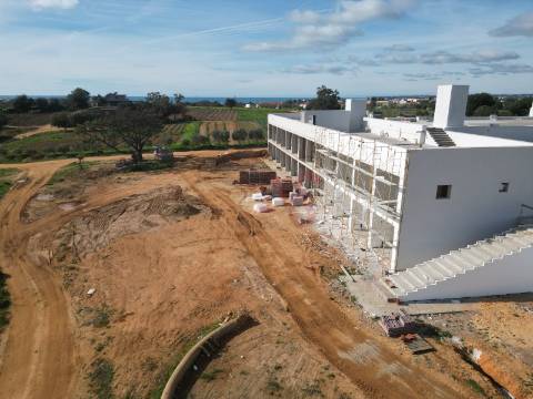 Quinta Ilha da Madeira, com Hotel Rural na Guia em Albufeira