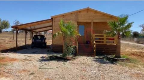Terreno Rústico com 7 Bungalows na Guia em Albufeira