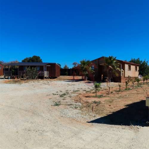 Terreno Rústico com 7 Bungalows na Guia em Albufeira