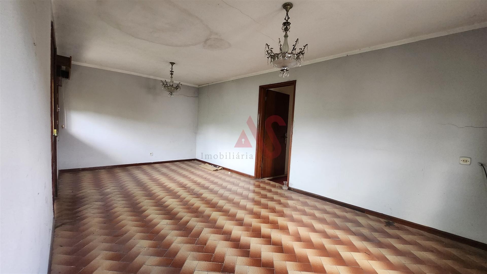 Moradia T2 Venda em Airães,Felgueiras